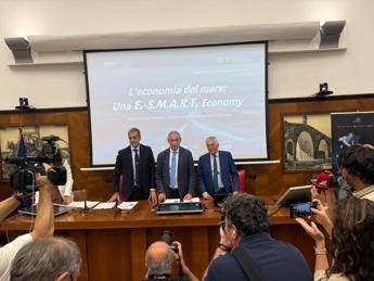 Blue economy, Urso: “Economia del mare comparto trainante del sistema paese”
