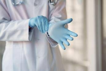 Crociera da incubo per 140 tra passeggeri ed equipaggio: sospetti su norovirus
