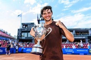 Darderi, trionfo a Bastad: De Jong battuto in finale