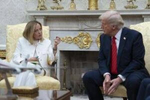 Dazi Trump, von der Leyen: “Pronte contromisure, ma sono sospese”. Meloni: “Italia farà sua parte”