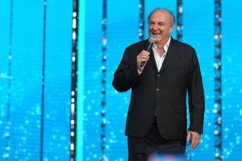 Gerry Scotti: “Non ho fatto le scarpe a Striscia. Affari Tuoi? Si avvicina alla ludopatia”