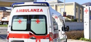 Incidente a Palermo, scontro tra scuolabus e auto: 8 bimbi in ospedale