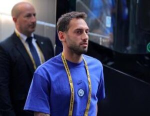 Inter, volano stracci. Calhanoglu replica a Lautaro: “Non ho mai tradito”
