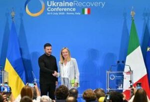 Meloni: “Ricostruzione Ucraina come Italia del boom”. Appello ai Volenterosi: “Occidente sia unito”