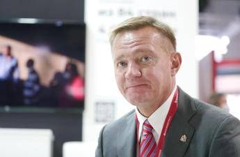 Morto suicida l’ex ministro Trasporti russo, licenziato da Putin