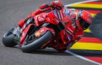 MotoGp, ancora pole per Marquez davanti a Zarco e Bezzecchi. Male Bagnaia