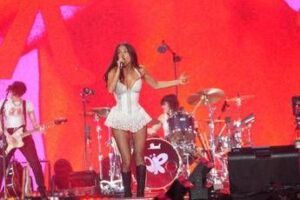 Olivia Rodrigo oggi a Milano, chi è: biglietti e come arrivare al concerto