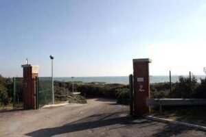 Ostia, spiagge Cancelli senza bagni e bagnini: diffida del Codacons al Comune di Roma