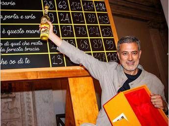 Premio Strega, Andrea Bajani vince con ‘L’anniversario’