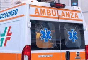 Roma, due fratellini azzannati da un cane a Lavinio: uno è grave