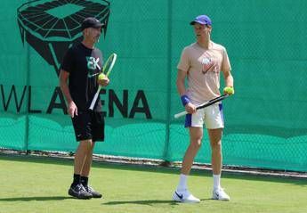 Sinner e il trionfo a Wimbledon: “Ho vinto una scommessa con Cahill e ora..”