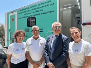 Storia di Aisha, arrivata a Lampedusa a 32 kg e incinta