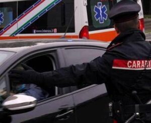 Terracina, crolla tetto di un ristorante: una donna muore, 6 feriti