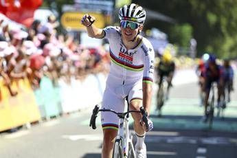 Tour, Pogacar vince la settima tappa in volata e torna maglia gialla