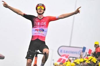 Tour de France, Arensman vince la 14esima tappa e Pogacar sempre in giallo