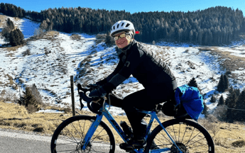 Tumori, al via ‘sulle altezze del coraggio’: sfida sportiva in bici come ‘medicina’