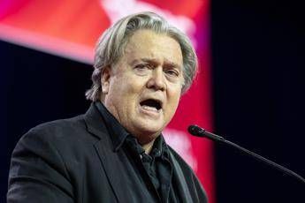 Ucraina, Bannon e mondo Maga contro invio armi: “Ci trascinano in guerra europea”