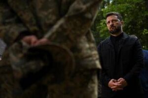 Ucraina, Zelensky: “Neutralizzare droni Shahed chiave per far ripartire diplomazia”