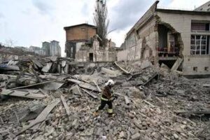 Ucraina, pioggia di droni dalla Russia. Iezzi: “E’ un punto di svolta e un messaggio alla Nato e a Trump”