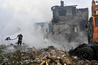 Ucraina, raid russi sul Paese: 4 morti e 32 feriti