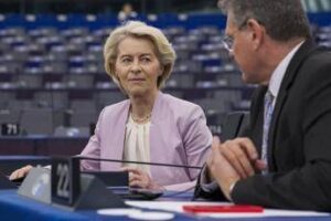 Ue, Sefcovic: “Dazi al 30% proibitivi per scambi commerciali con Usa”