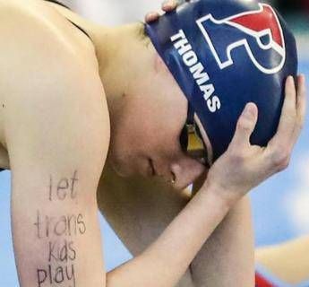 Usa cancellano nuotatrice transgender, record annullati e scuse alle atlete