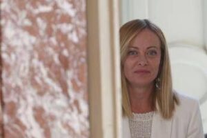 Almasri, Meloni: “Surreale io archiviata, miei ministri non governano a mia insaputa”