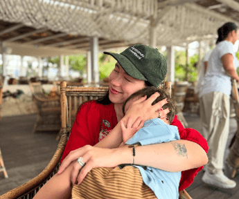 Aurora Ramazzotti: “Foto di mio figlio sui social? No, troppi pericoli”