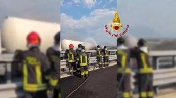 Autostrada A1 chiusa a nord di Roma, traffico bloccato e code