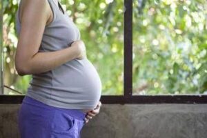 Citomegalovirus in gravidanza, studio spiega perché può colpire donne immuni