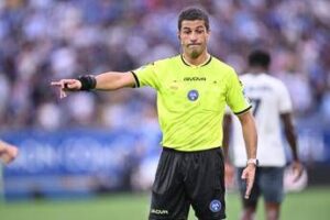Como-Lazio, la spiegazione Var di Manganiello diventa virale. Panatta: “Sembra proclama di molti anni fa”
