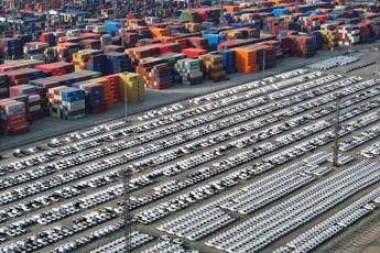 Dazi, Trump: “Firmato estensione tregua con Cina per altri 90 giorni”