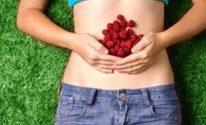 Il nutrizionista: “in forma e senza stress dopo il rientro? Il segreto è nutrire bene i batteri dell’intestino”
