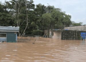 Inondazioni e frane in Thailandia, sei morti per la tempesta tropicale Wipha