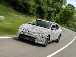 Kia EV4 dimostra la sua resistenza con test di durata