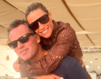 Michelle Hunziker e Nino Tronchetti Provera, baci e regali ad alta quota