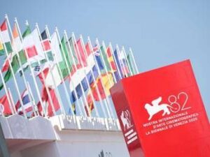 Mostra Venezia 2025 al via oggi: il discorso di Fanelli, premio a Herzog e film di Sorrentino