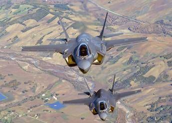Nato: F-35 italiani basati in Estonia intercettano jet russi