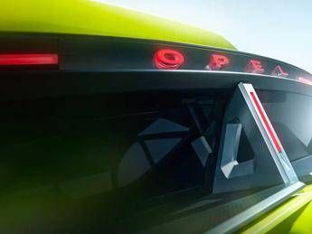 Opel presenta la nuova concept car per l’IAA Mobility 2025