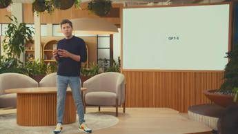 OpenAI lancia ChatGPT-5 per tutti gli utenti, le novità