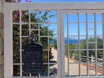 Ragazza morta in piscina, domani autopsia sul corpo di Simona Cinà. Le ipotesi al vaglio degli inquirenti