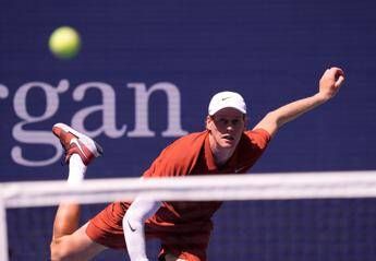 Sinner: “Non sono una macchina, anche io posso avere difficoltà”