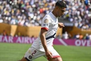 Stella del Psg Achraf Hakimi accusato di stupro: procura francese chiede processo