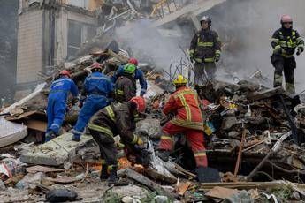 Ucraina, esplosioni in centrale Zaporizhzhia. Droni di Kiev sulla Russia