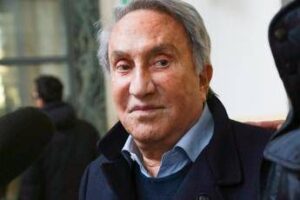 Emilio Fede, oggi l’ultimo saluto al giornalista: i funerali a Milano 2