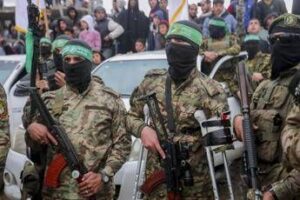 Gaza, Hamas: “Pronti a cessate il fuoco globale e scambio prigionieri-ostaggi”. Israele: “Propaganda”