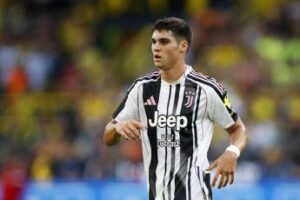 Juve-Inter 4-3, il gol di Adzic premia i bianconeri tra le proteste nerazzurre. Cos’è successo