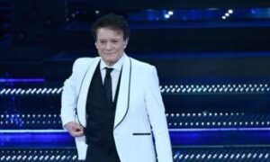 Massimo Ranieri, fake news sulla morte. La figlia: “Vergogna, mio padre sta bene”