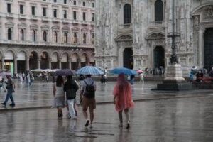 Meteo, arriva l’autunno: temperature in calo, addio al caldo
