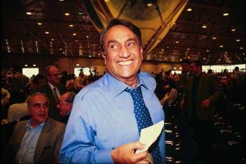 Morto Emilio Fede, il giornalista aveva 94 anni